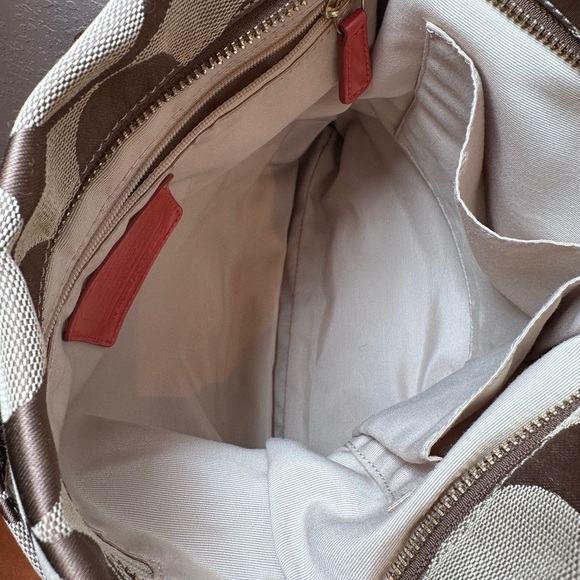 Stylish Pink and Brown Coach bag - Picture 8 of 14